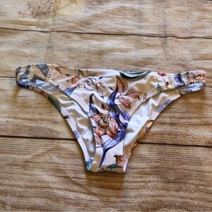 NWOT‎ Rhythm Bikini Bottom